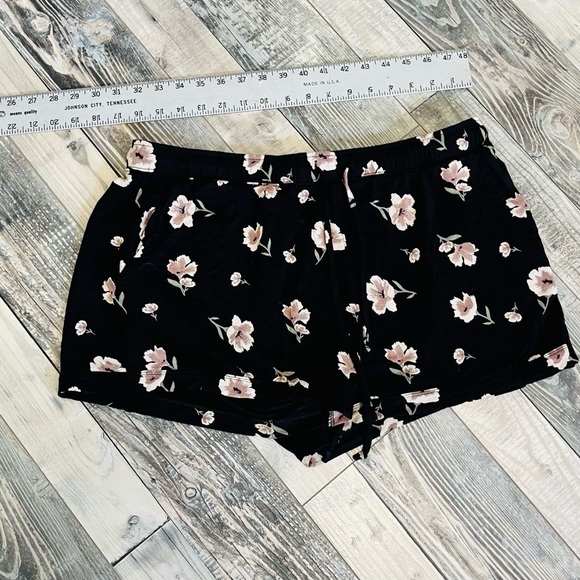 Zella Lounge Shorts Jersey Knit  Black Blue & Floral SZ XL NEW! - Picture 3 of 12